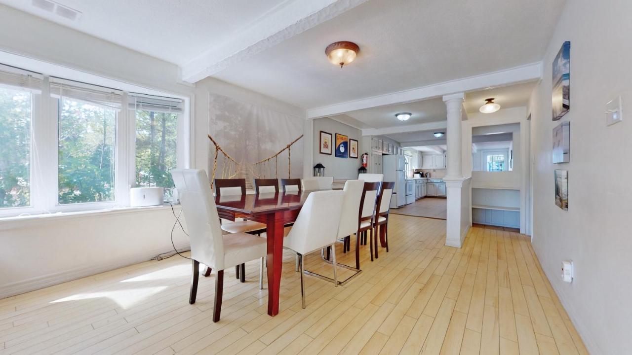 Main Beach River Retreat - Wasaga Beach 1 - Main Strip - 95 Mosley St Екстер'єр фото