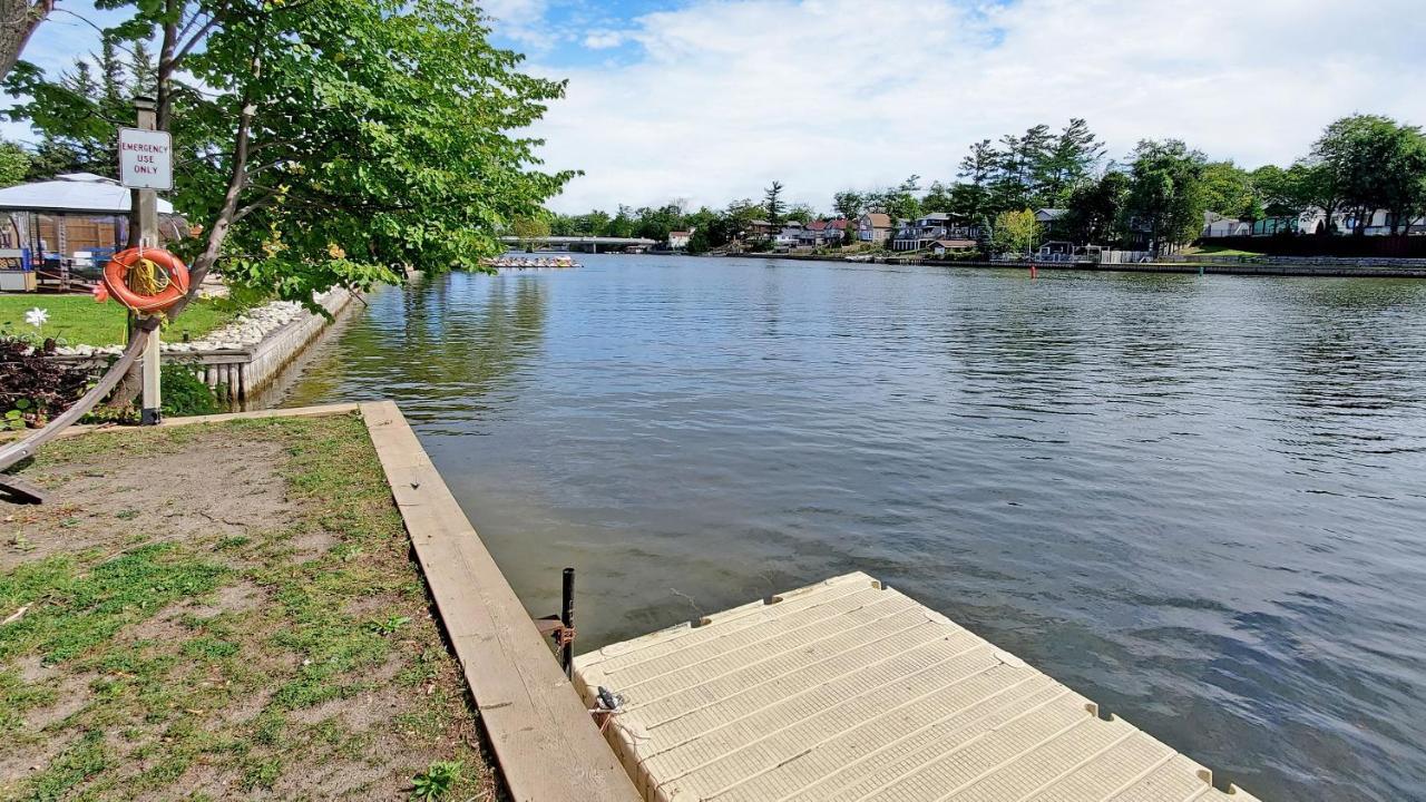 Main Beach River Retreat - Wasaga Beach 1 - Main Strip - 95 Mosley St Екстер'єр фото